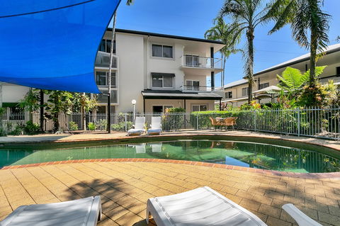 Cairns Reef Apartments & Motel - Nambucca Heads Accommodation 4