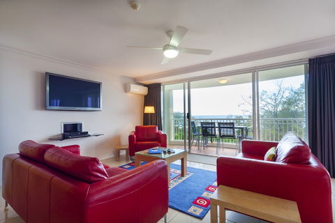 La Grande Apartments Broadbeach - Nambucca Heads Accommodation 2