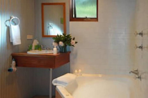 Cedar Creek Cottages - Nambucca Heads Accommodation 4