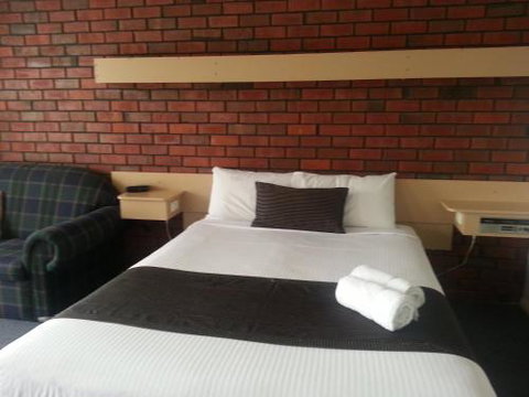 Big Valley Lakeside Paradise Motor Inn - Nambucca Heads Accommodation 4