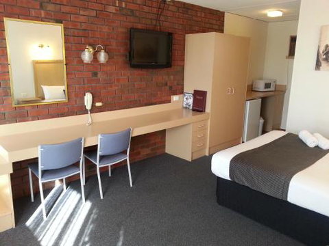 Big Valley Lakeside Paradise Motor Inn - Nambucca Heads Accommodation 3