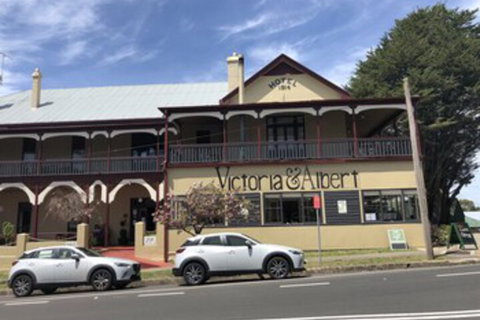 Victoria & Albert Guesthouse - Nambucca Heads Accommodation 0