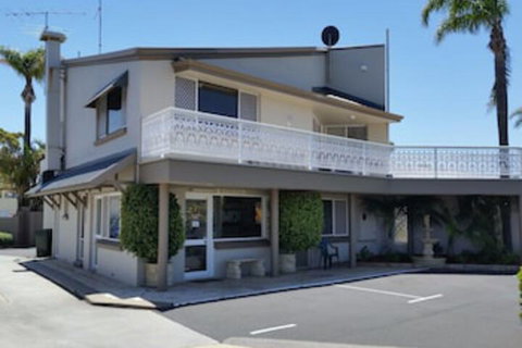Foreshore Motel - Nambucca Heads Accommodation 0