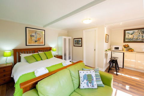 Holly Lodge - Nambucca Heads Accommodation 7