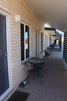 Emerald Park Motel - Nambucca Heads Accommodation 1