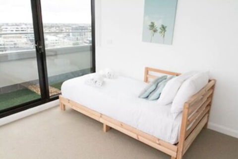 Modern 2 Bedroom Apartment In Melbournes Northcote - Nambucca Heads Accommodation 6