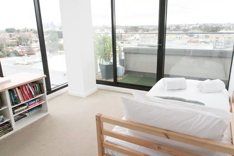 Modern 2 Bedroom Apartment In Melbournes Northcote - Nambucca Heads Accommodation 0