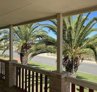 Whispering Palms - Nambucca Heads Accommodation
