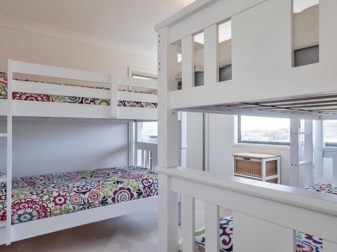 Ocean Views 4 Ocean Street Air Conditioned Luxury With Beautiful Ocean Views - Nambucca Heads Accommodation 2