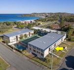 2 The Dunes 38 Marine Drive pool tennis court  so close to the beach - Nambucca Heads Accommodation