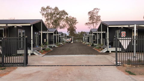 Sunshine Gardens Bourke Resort - Nambucca Heads Accommodation 1