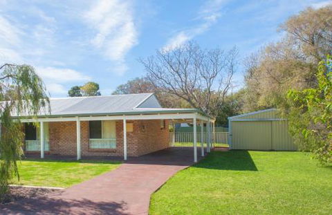 Anchors Away - Nambucca Heads Accommodation 4