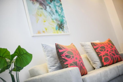 A Comfy & Central 2BR Apt Near Flinders Station - Nambucca Heads Accommodation 1