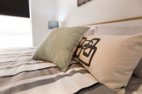 Contemporary â€˜Espritâ€™ With River Reserve Access - Nambucca Heads Accommodation 2