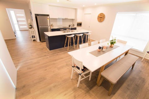 Contemporary â€˜Espritâ€™ With River Reserve Access - Nambucca Heads Accommodation 3