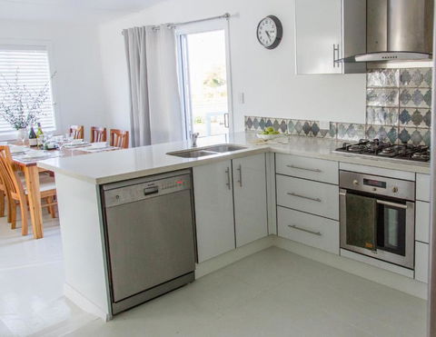 The Rested Guest 3 Bedroom Cottage West Wyalong - Nambucca Heads Accommodation 4