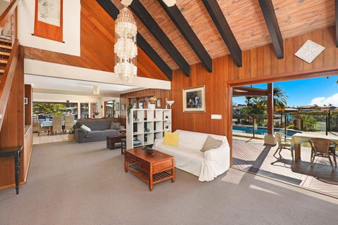 Schirmann Waterfront Home - Nambucca Heads Accommodation 6
