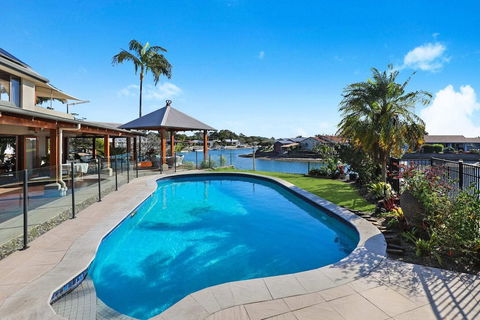 Schirmann Waterfront Home - Nambucca Heads Accommodation 0