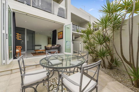 Beachfront By The CC Family Friendly Plunge Pool Steps To The Beach - Nambucca Heads Accommodation 3