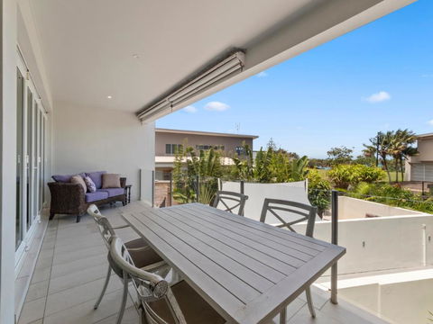 Beachfront By The CC Family Friendly Plunge Pool Steps To The Beach - Nambucca Heads Accommodation 4