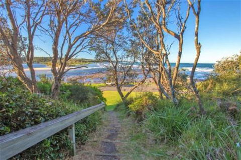 Seaside Beach House 25 Seaside Pde - Nambucca Heads Accommodation 3
