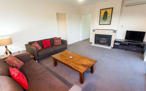 Point Lonsdale Holiday Apartments - Nambucca Heads Accommodation 4