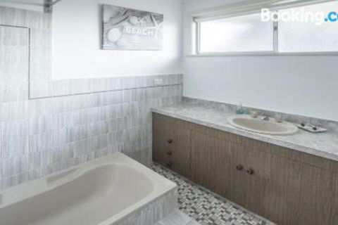 Clissold Street 11 Mollymook - Nambucca Heads Accommodation 2