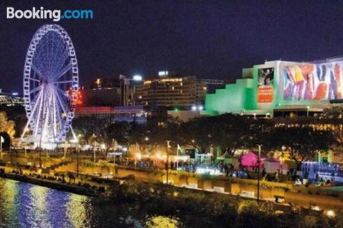 3br Stylish Apt CBD River & City Views SpaSaunaPoolWIFINetflix - Nambucca Heads Accommodation 3