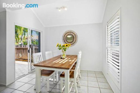 Seychelles - Nambucca Heads Accommodation 3