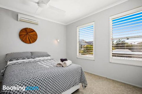 Seychelles - Nambucca Heads Accommodation 0