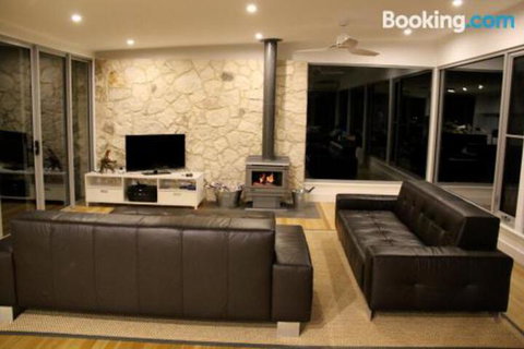 DEstrees Bay Beach House - Nambucca Heads Accommodation 2