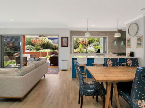 Blue Waves - Nambucca Heads Accommodation 5