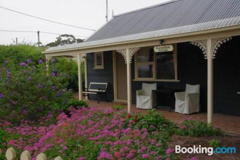 Schoolhouse Cottage American River - Nambucca Heads Accommodation 3