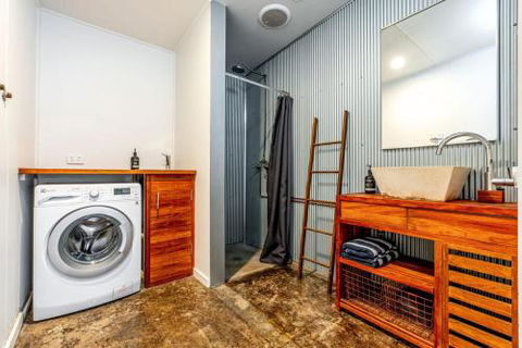 SUNSET BEACH SHACK On SURF - Nambucca Heads Accommodation 1