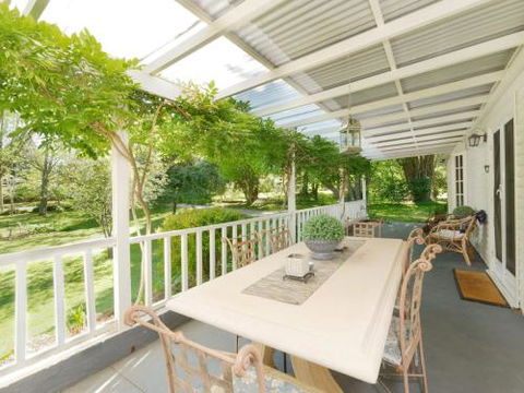 Redwood Cottage Burradoo Getaway Southern Highlands 4pm Check Out Sunday - Nambucca Heads Accommodation 1