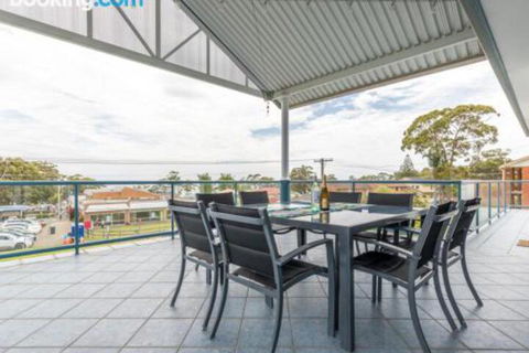 Villa San Gabriel Vincentia Sleeps 14 4pm Check Out Sundays - Nambucca Heads Accommodation 0