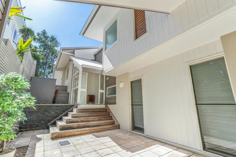 The Peachy Life Sunshine Beach - Nambucca Heads Accommodation 4