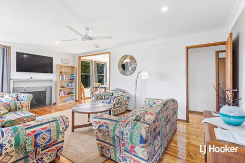 Cromarty Cottage 900m From Birubi Beach - Nambucca Heads Accommodation 1