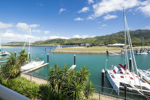 Blue On Blue Studio Room 1222 - Nambucca Heads Accommodation 4