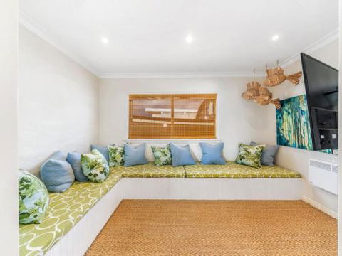 Elandra Absolute Beach Front Luxury - Nambucca Heads Accommodation 6