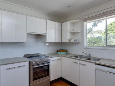 Kookaburra House At Vincentia 4pm Check Out Sundays - Nambucca Heads Accommodation 3