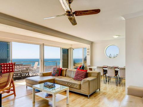 PENZANCE Gerroa Beachfront To Shelley Beach & 4pm Check Out Sundays - Nambucca Heads Accommodation 1