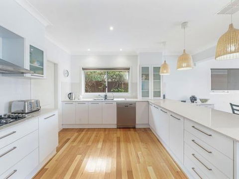 VIEWTOPIA Gerroa 4pm Check Out Sundays - Nambucca Heads Accommodation 3