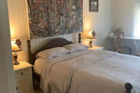 Hilltop Gallery - Nambucca Heads Accommodation 0