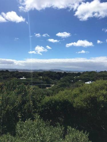 37 Oceanview Parade Sandy Point - Nambucca Heads Accommodation 2