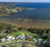 VINCES LANDING OLD EROWAL BAY 4pm Check Out Sundays - Nambucca Heads Accommodation