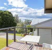 Shanti at Hyams Beach 4pm Check Out Sundays - Nambucca Heads Accommodation
