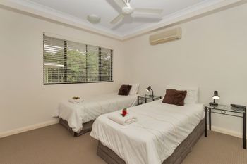 Oceansprey Beachfront Apartments - Nambucca Heads Accommodation 3