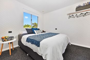 4 Bedroom Entertainer With Bungalow Next To Beach - Nambucca Heads Accommodation 5