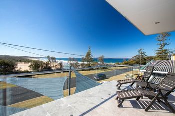 DOLPHIN VIEWS - Nambucca Heads Accommodation 0